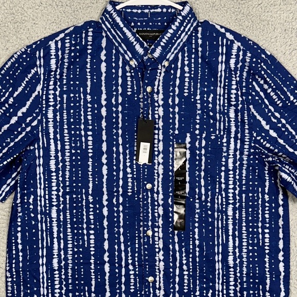 NEW Banana Republic Men Large Slim Fit Shirt Button Down Blue White Short Sleeve